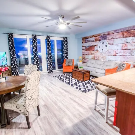 Laketown Wharf Resort 416 By Aneliya